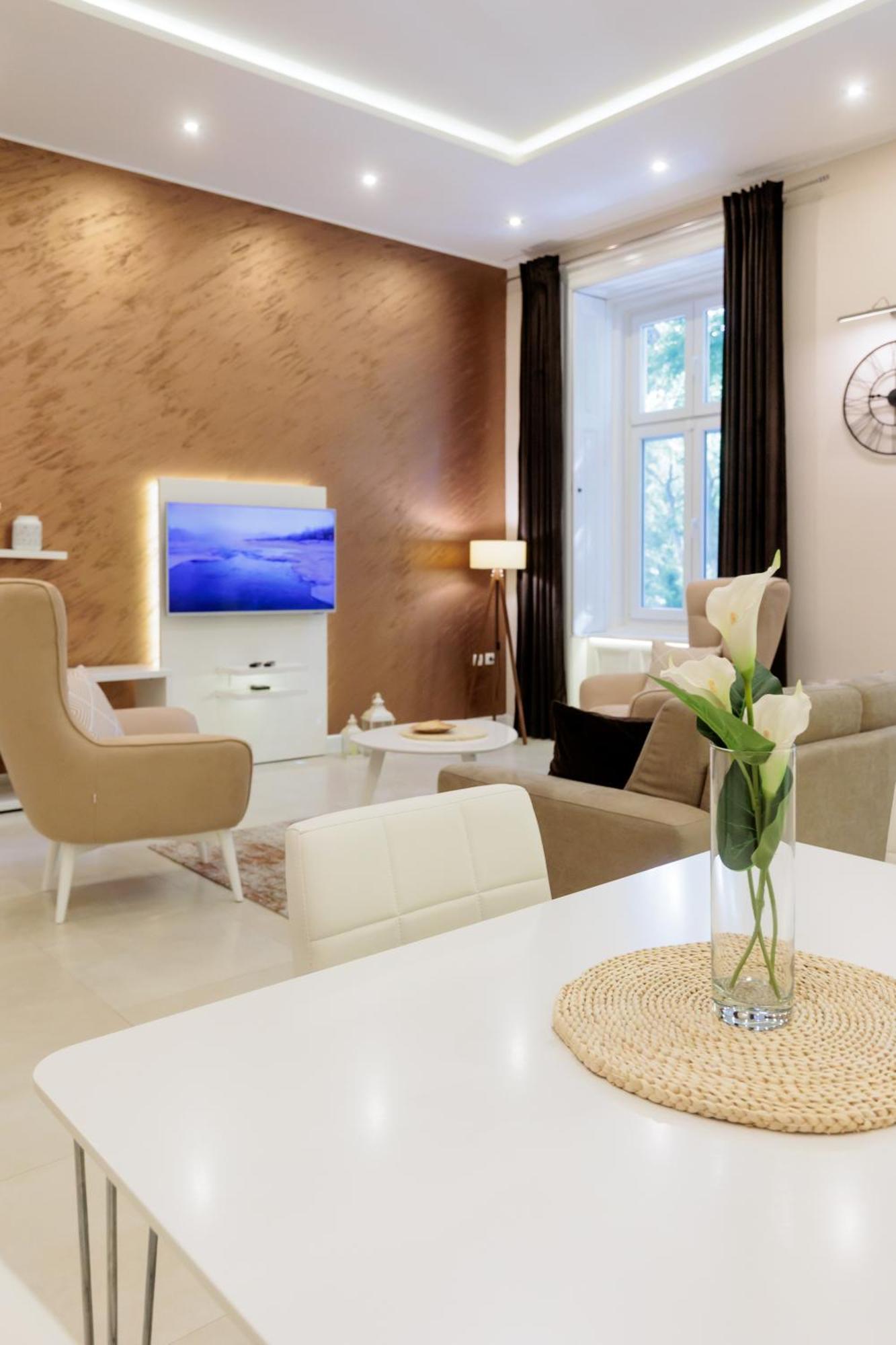 Apartman Mirakul Szabadka Kültér fotó